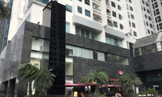 Cận cảnh chiếc thang máy không có lan can khiến người đàn ông rơi từ tầng 2 xuống 