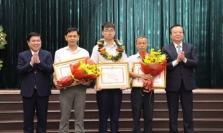 TP.HCM: Học sinh, sinh viên đạt giải Olympic quốc tế được thưởng 120-200 triệu đồng