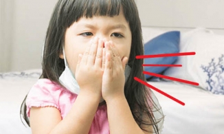 Bác sĩ chỉ ra sai lầm của hàng triệu cha mẹ khi con bị ho