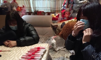 Cô dâu hủy hôn ngay trước lễ rước dâu vì áo lót chú rể mua tặng quá chật