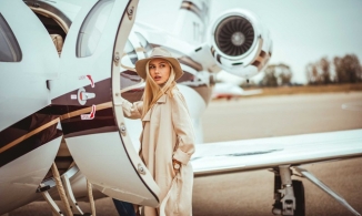 Giới nhà giàu chi tiền thuê máy bay riêng đến Mỹ để được tiêm vaccine Covid-19