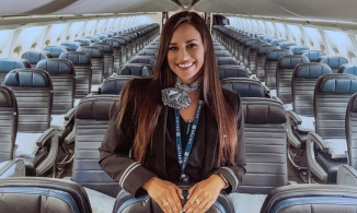 Những điều tiếp viên hàng không 'săm soi' hành khách ngay khi họ bước lên máy bay