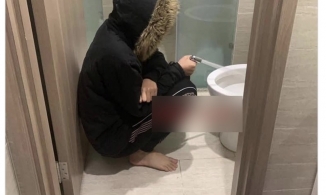 Đi vệ sinh quên xả nước, chồng bị vợ là cô giáo mầm non 'uốn nắn' theo kiểu độc lạ
