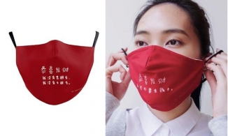 Khẩu trang 'chưa muốn lấy chồng' được sử dụng rộng rãi dịp Tết Nguyên Đán năm nay