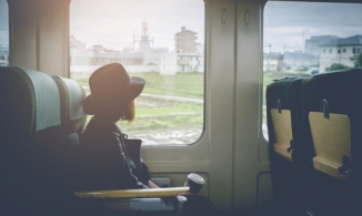 Đi xe ngồi vị trí nào ít bị say xe?