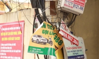 Dán quảng cáo ở cột điện sẽ bị phạt đến 2 triệu đồng từ ngày 1/6