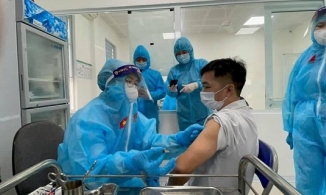 Triển khai tiêm vaccine Covid-19 cho người dân trên địa bàn Hà Nội