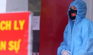 Nhiệt độ cơ thể cao hơn bình thường, tiền vệ tuyển Việt Nam khiến đồng đội lo lắng