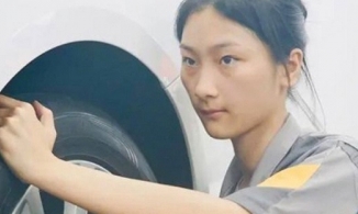 Nữ sinh 17 tuổi giành giải nhất cuộc thi sửa chữa ôtô