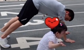 Con gái Trường Giang - Nhã Phương lộ góc mặt mang nhiều đường nét giống bố