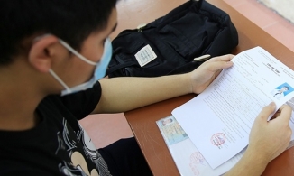 Điểm thi tốt nghiệp THPT 2021: Lộ diện thí sinh thứ 2 đạt điểm 10 môn Văn