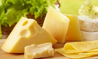 1 miếng phô mai con bò cười bao nhiêu calo? Ăn phô mai có béo không?