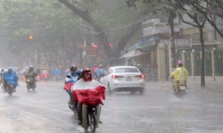 Bão Conson đang tiến vào đất liền các tỉnh Quảng Trị - Quảng Nam