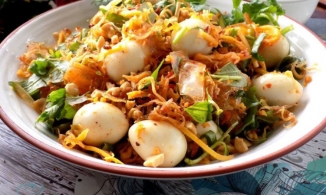 Bánh tráng trộn bao nhiêu calo? Ăn bánh tráng trộn có béo không?