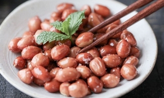 Đậu phộng bao nhiêu calo? Ăn đậu phộng có béo không?