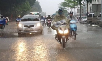 Chiều nay 5/10, vùng áp thấp vào Biển Đông, miền Trung có mưa lớn