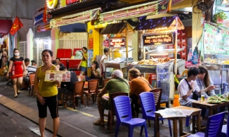 TP.HCM: Mở lại dịch vụ ăn uống tại chỗ trong tuần tới