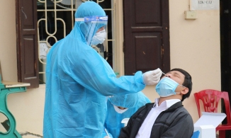 Sau khi ghi nhận hàng loạt F0 cộng đồng, Hà Nội nâng cấp độ dịch từ 'xanh' lên 'vàng'