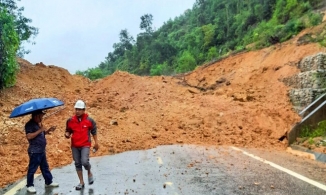 Mưa lớn ở miền Trung đến khi nào thì dứt?