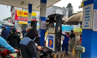 Từ 15h chiều nay, giá xăng giảm hơn 1000 đồng mỗi lít