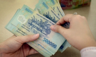 2 trường hợp NLĐ được hỗ trợ 300.000 đồng từ gói 2.400 tỷ dịp Tết 2022