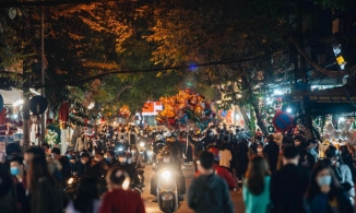 Hà Nội dừng mọi hoạt động vui chơi Noel, cấm xe quanh hồ Gươm và Nhà thờ lớn