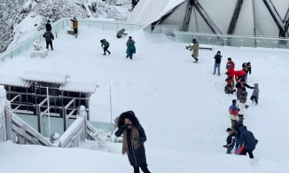 Cuối tuần, tuyết bất ngờ phủ trắng đỉnh Fansipan, những ngày sắp tới nhiệt độ sẽ giảm rất sâu