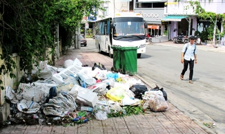 Chính sách có hiệu lực từ 1/2022: Tăng lương hưu, trợ cấp BHXH, xả nhiều rác phải trả nhiều tiền