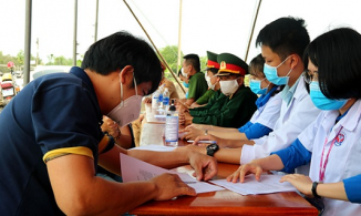 Từ 1/1/2022: Phạt tới 3 triệu đồng nếu không đeo khẩu trang, khai báo y tế, sát khuẩn,