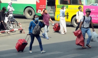 Người dân từ Hà Nội về quê ăn Tết phải cách ly thế nào: Ninh Bình, Vĩnh Phúc yêu cầu xét nghiệm