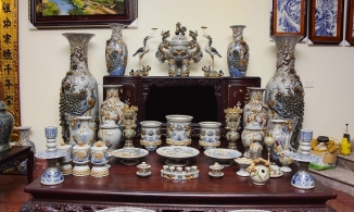 Nên đặt 3 ly hay 5 ly nước trên ban thờ mới đúng?