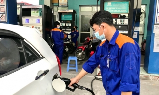 Giá xăng có cơ hội giảm 1.100 đồng/lít từ tháng 4