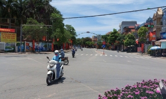 Dịp nghỉ giỗ Tổ Hùng Vương, thời tiết Hà Nội nóng tới 31 độ C