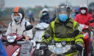 Những phụ kiện giá không quá 100k giúp bạn chống gió lạnh khi đi xe máy