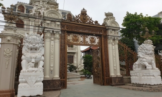 Chân dung vị đại gia xây lâu đài 50 tỷ, tặng  con đâu “sương sương” 100 cây vàng trong ngày cưới