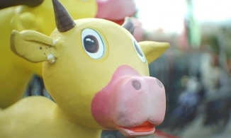 Cười thả ga với mô hình những chú Trâu Tân Sửu hài hước