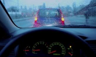 Những kinh nghiệm cần biết: Lái xe trời mưa cho người mới lấy bằng