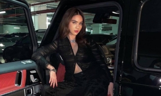 Không chịu kém cạnh Sơn Tùng M-TP , 'Nữ hoàng nội y' Ngọc Trinh cũng tậu ngay một 'bé bự' Mercedes AMG G63