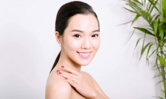 Bà xã Ưng Hoàng Phúc trẻ đẹp 'khó tin' dù đã là mẹ 3 con, nhan sắc đằm thắm hơn cả thời con gái