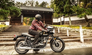 Kawasaki W800 Cafe 2022: Mẫu cafe racer đậm chất quý ông lịch lãm và từng trải