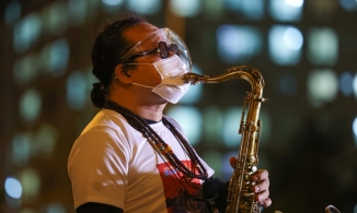 Nghệ sĩ saxophone nổi tiếng Trần Mạnh Tuấn đột quỵ tại nhà riêng