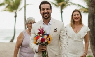 Bị cô dâu hủy hôn giờ chót, chàng trai tự mình đóng cả 2 vai trong đám cưới