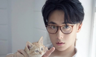 Đi cắt tóc giống Rocker Nguyễn, thanh niên nhận cái kết đắng