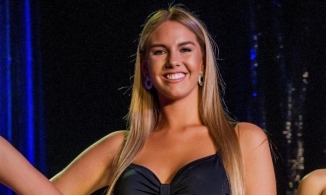 Hoa hậu Hoàn vũ Argentina 2020 gây tranh cãi vì giống chuyển giới