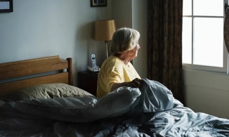 Cụ ông 78 tuổi kiện chính quyền vì không được phép chăm sóc vợ