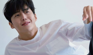 Nam phụ 'Khởi nghiệp' Kim Seon Ho khoe vẻ lãng tử trong bộ ảnh mới