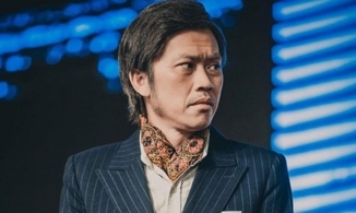 Hoài Linh livestream giữa khuya để xin lỗi khán giả