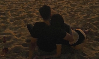 Bị đồn đi biển cùng Châu Bùi, Decao khoe luôn ảnh bạn gái mới