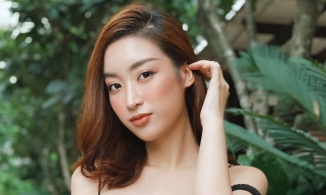 Hoa hậu Đỗ Mỹ Linh xấu hổ vì vô tình 'cầm nhầm' đồ cửa hàng về nhà