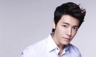 Lee Dong Hae (Super Junior) gặp sự cố sau khi tiêm vaccine Covid-19: 'Cánh tay của tôi không co lên được'